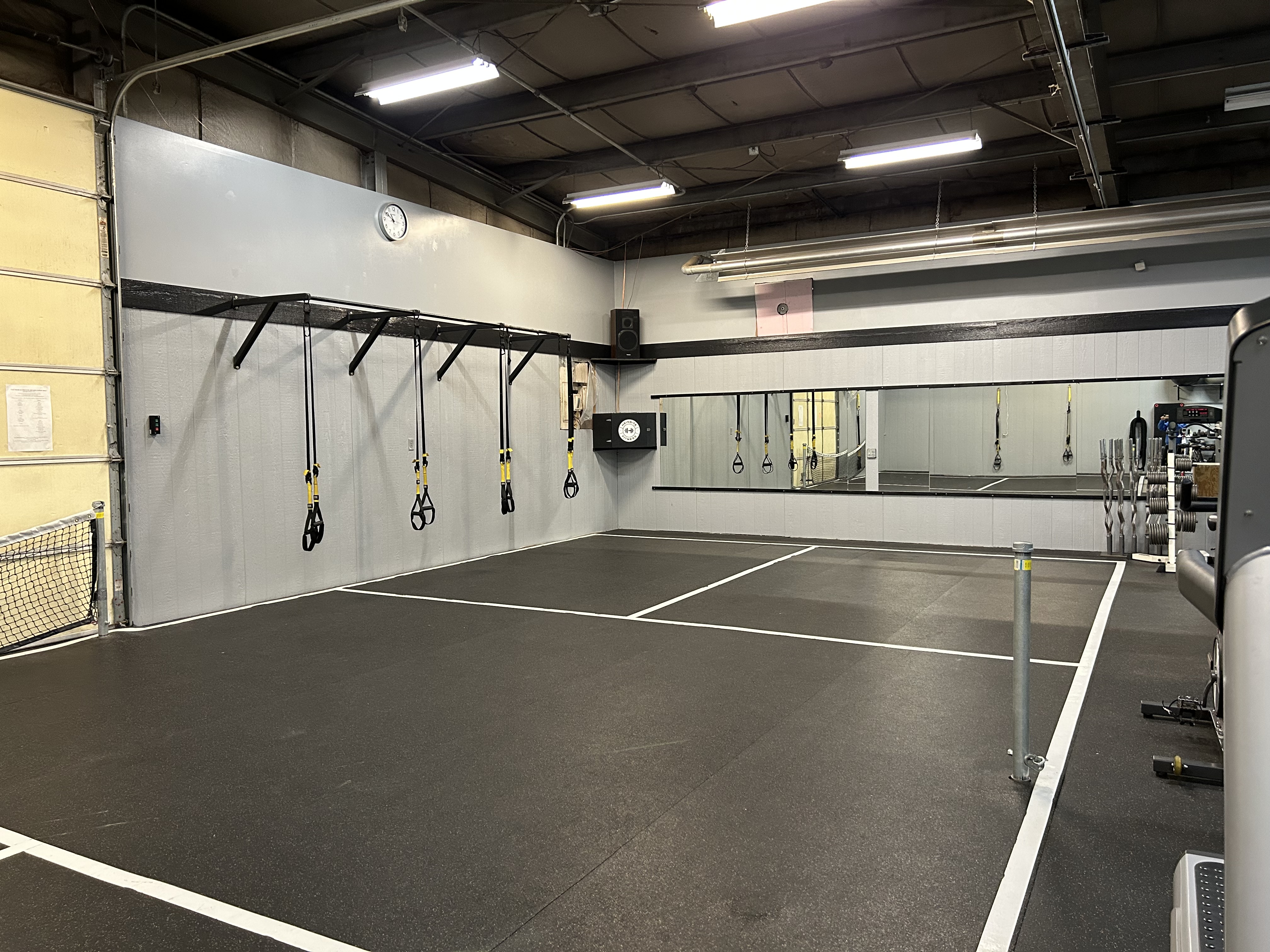 Open Gym and Equipment – Heinsite Fitness